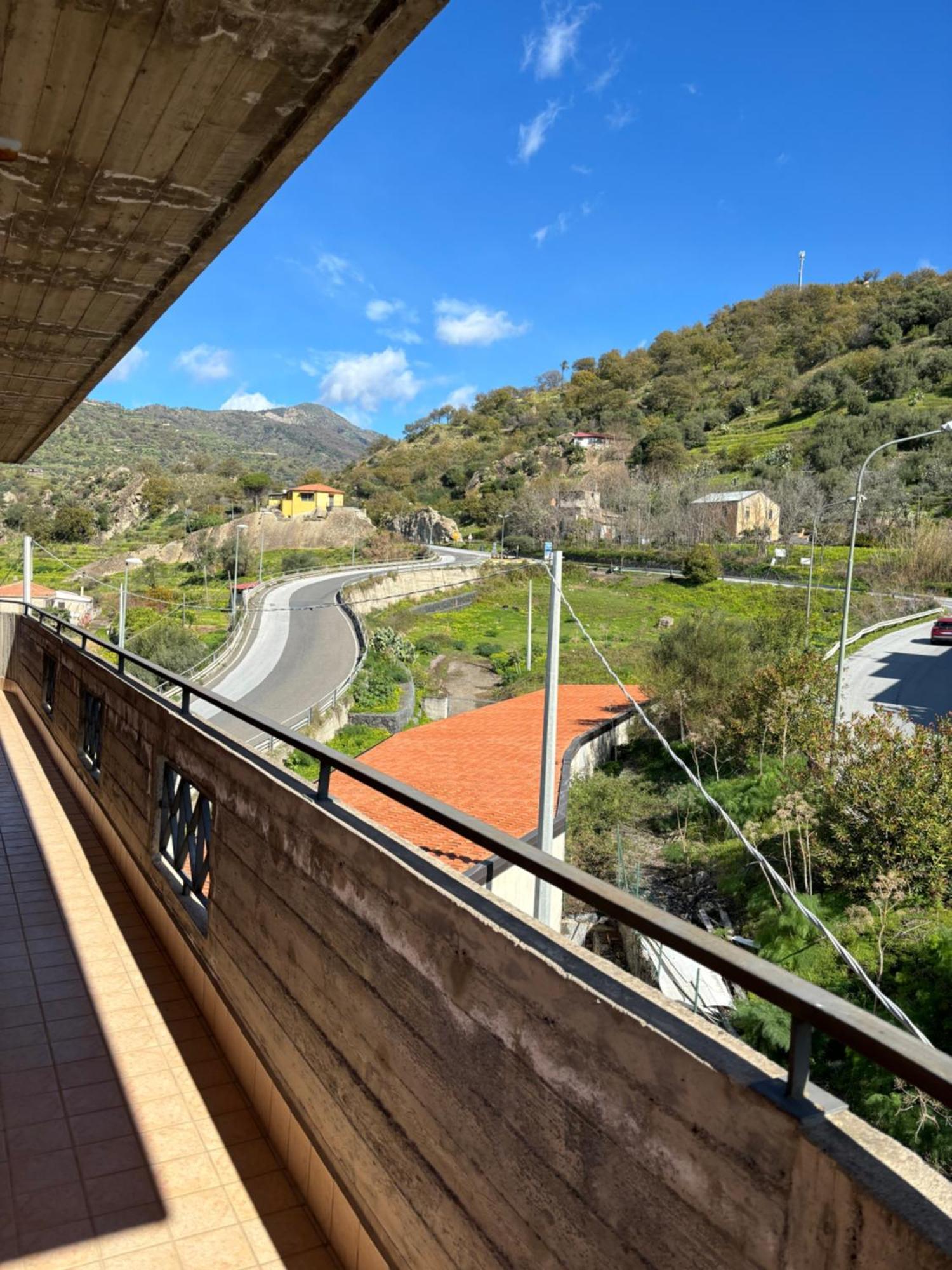 Il Sole Dell'Alcantara Apartment Gaggi Luaran gambar